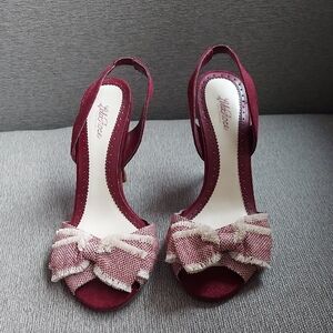 Lela Rose Burgundy Heels with Bow Accent